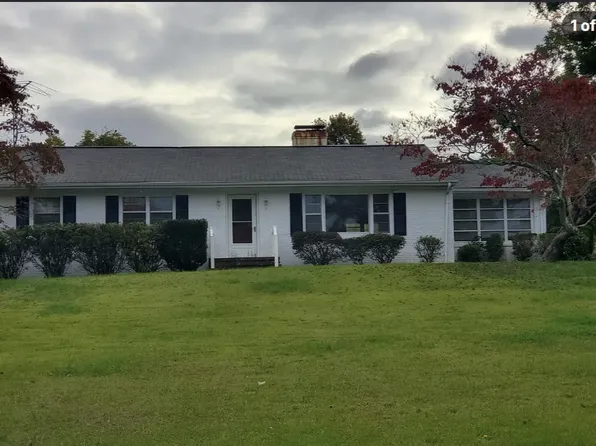 95 W Monroe Ave, Warsaw, VA 22572