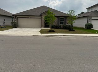 1040 Pronghorn Trl, Seguin, TX 78155