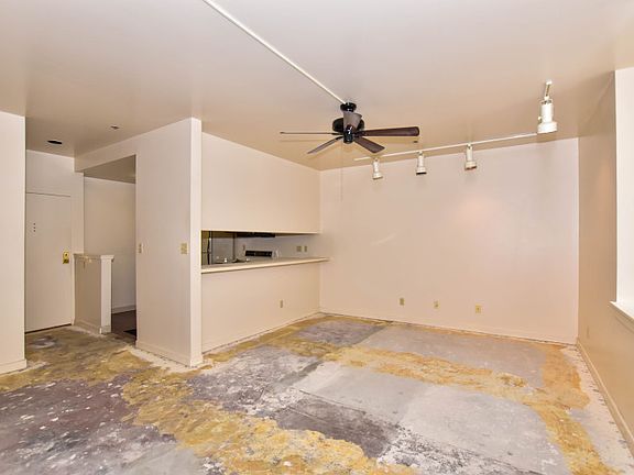 5th image of 234 North Broadway