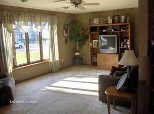 1426 Southridge Dr, Janesville, WI 53546