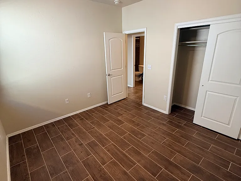 4118 Santiago Way — Photo 12