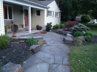 549 Apple Orchard Ln, Webster, NY 14580