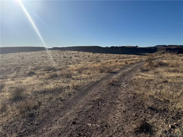 302-10 S Old Trails Rd #9, Kingman, AZ 86401