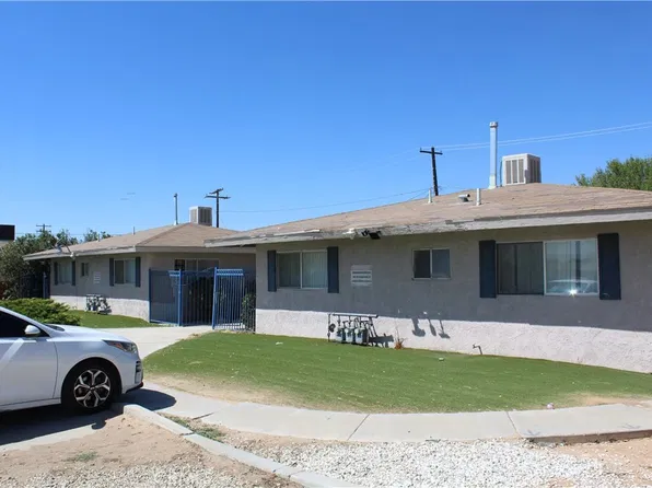 15510 Tonekai Rd, Apple Valley, CA 92307