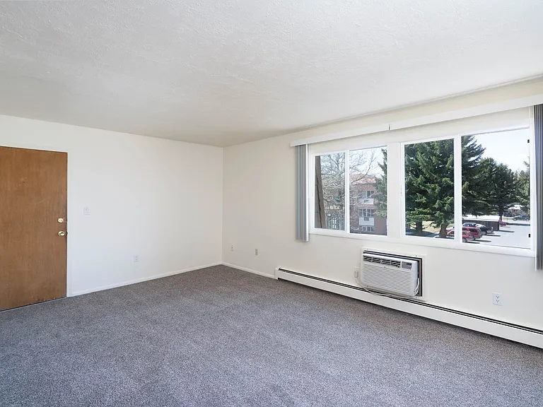 Greentree Apartments — Photo 3