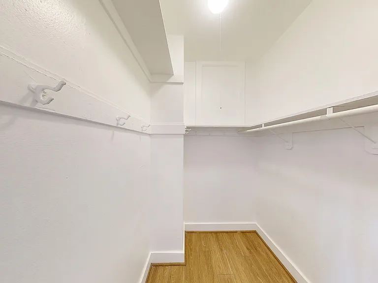 2500 Durant Avenue — Photo 30