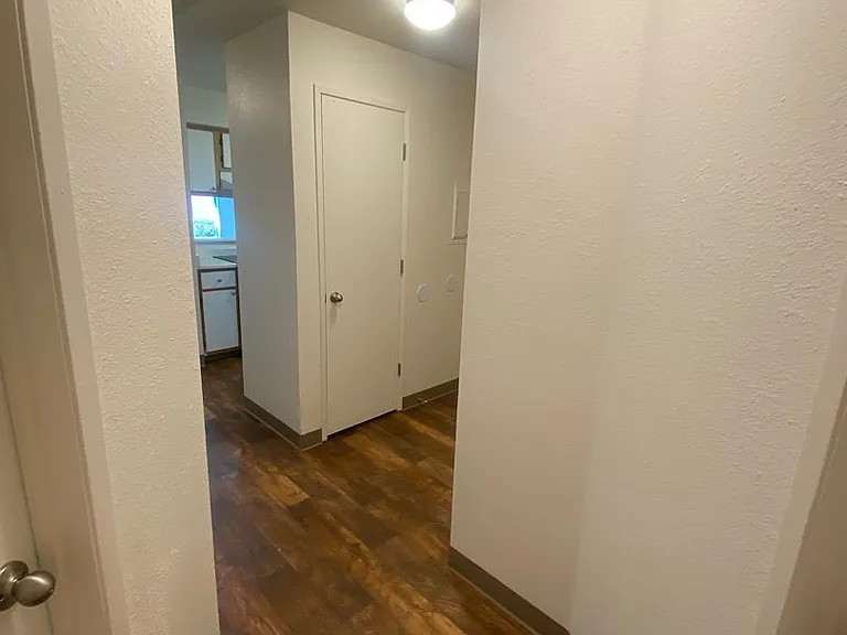 Steeple Chase Apartments — Photo 49