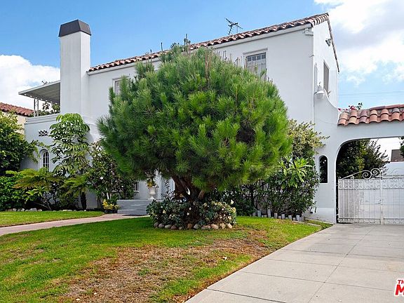 3rd image of 726 Lorraine Blvd