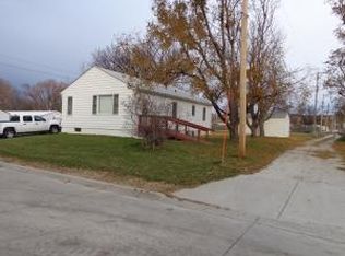 1311 N 17th St, Council Bluffs, IA 51501