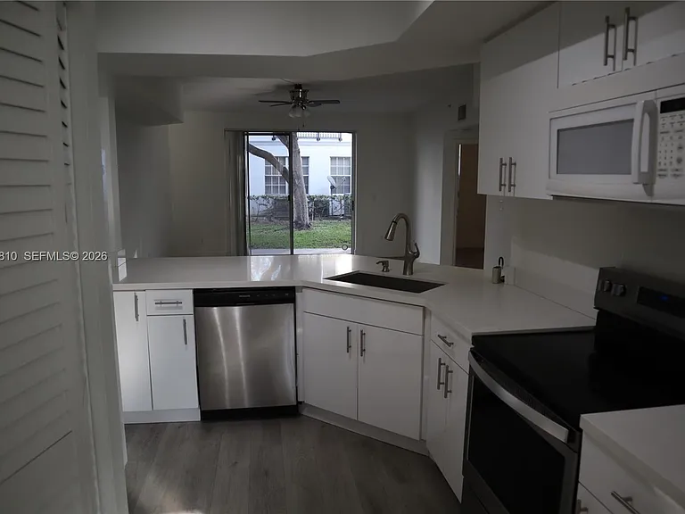 721 SW 148th Ave #305 — Photo 3