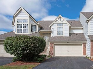 120 Ione Dr UNIT B, South Elgin, IL 60177