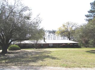 184 Graves Rd, Carson, MS 39427