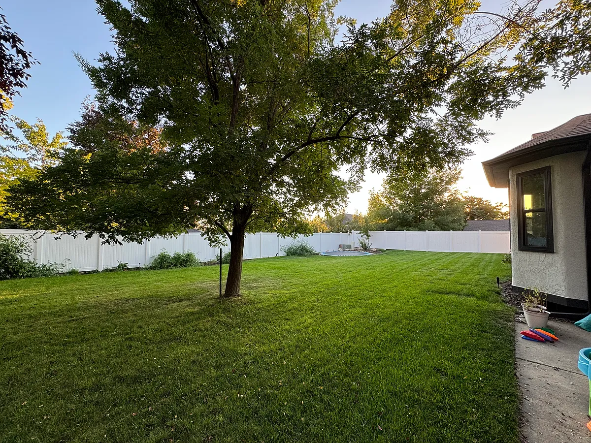 Building Photo - 1442 E 800 S