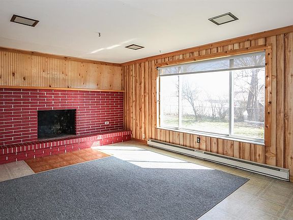 5th image of 7270 Cohasset Dr