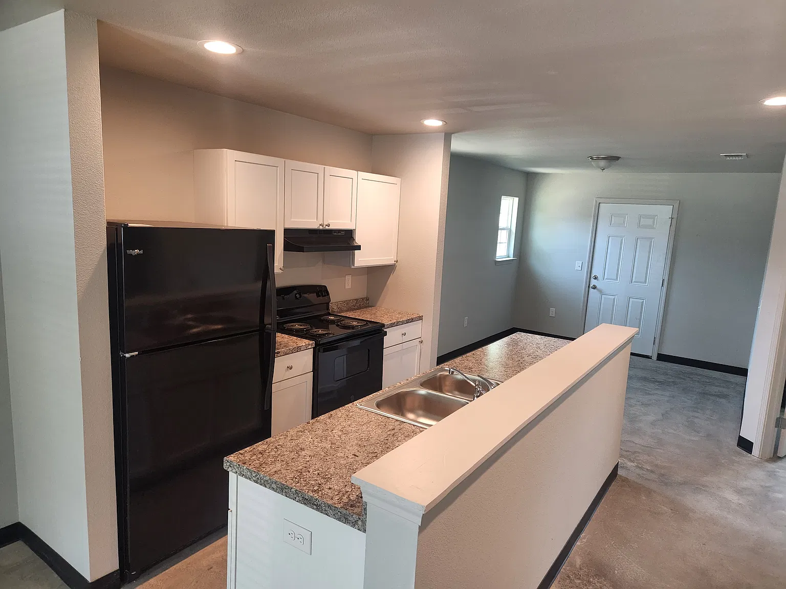 *New 2 BR 1 BA Single Family Home* — Photo 3