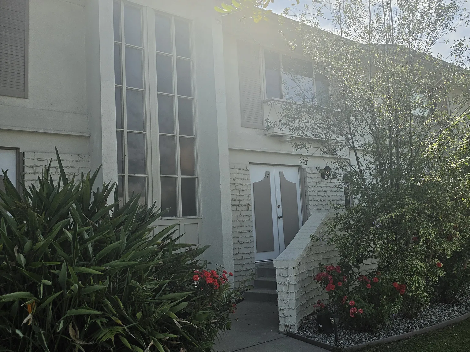 3 bed, 2.5 bath, 1422 sqft, $3,400 — Photo 4