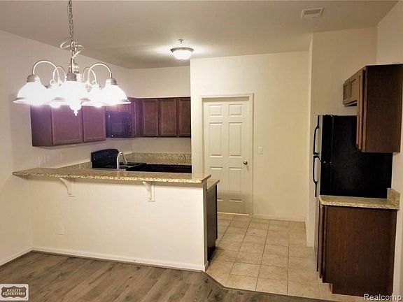 5th image of 25849 Maritime Cir #274