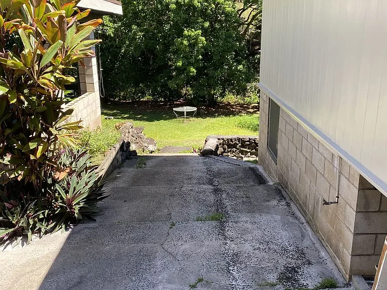 55 Akamu Pl — Photo 36