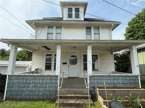 207 E Crown Ave, Pennsboro, WV 26415