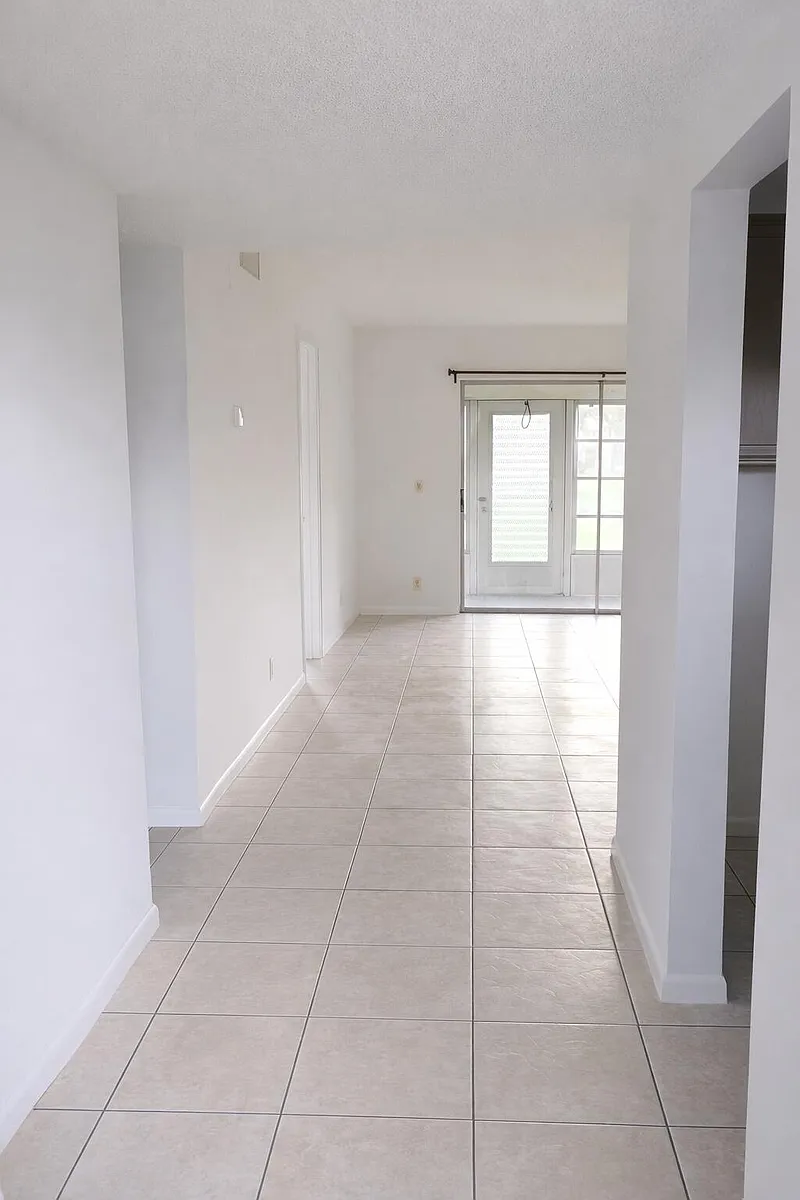 Building Photo - 2800 Fiore Way #108