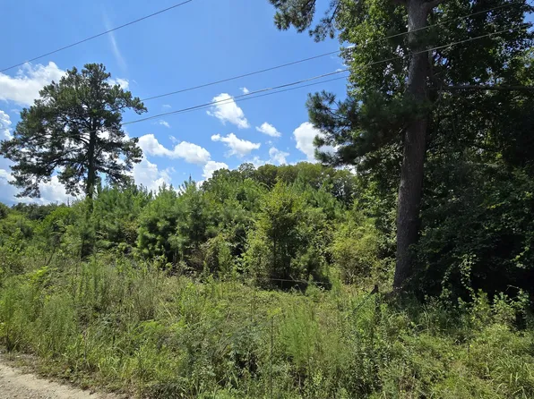 7161 Molton Rd, Macon, GA 31216