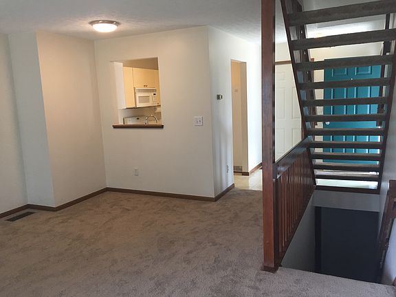 4th image of 213 Hawkins Ln