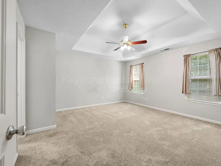 110 Bellington Dr — Photo 7