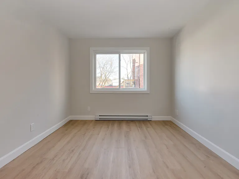 487 Dominion Ave #1 — Photo 8