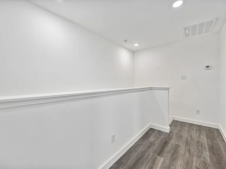 2320 Wavell St #B — Photo 18