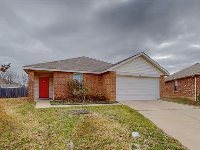 1500 Queens Brook Ln, Fort Worth, TX, 76140
