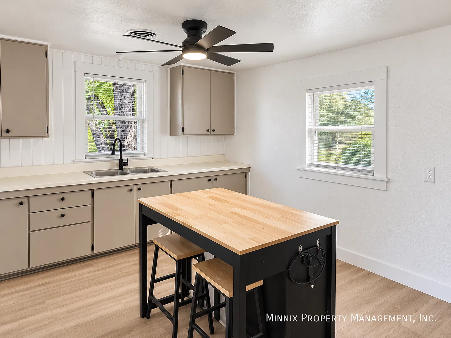 925 S. 13th | 2 Bedroom for Rent in Slaton | Pet Friendly — Photo 3