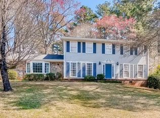 160 Jade Cove Cir, Roswell, GA 30075