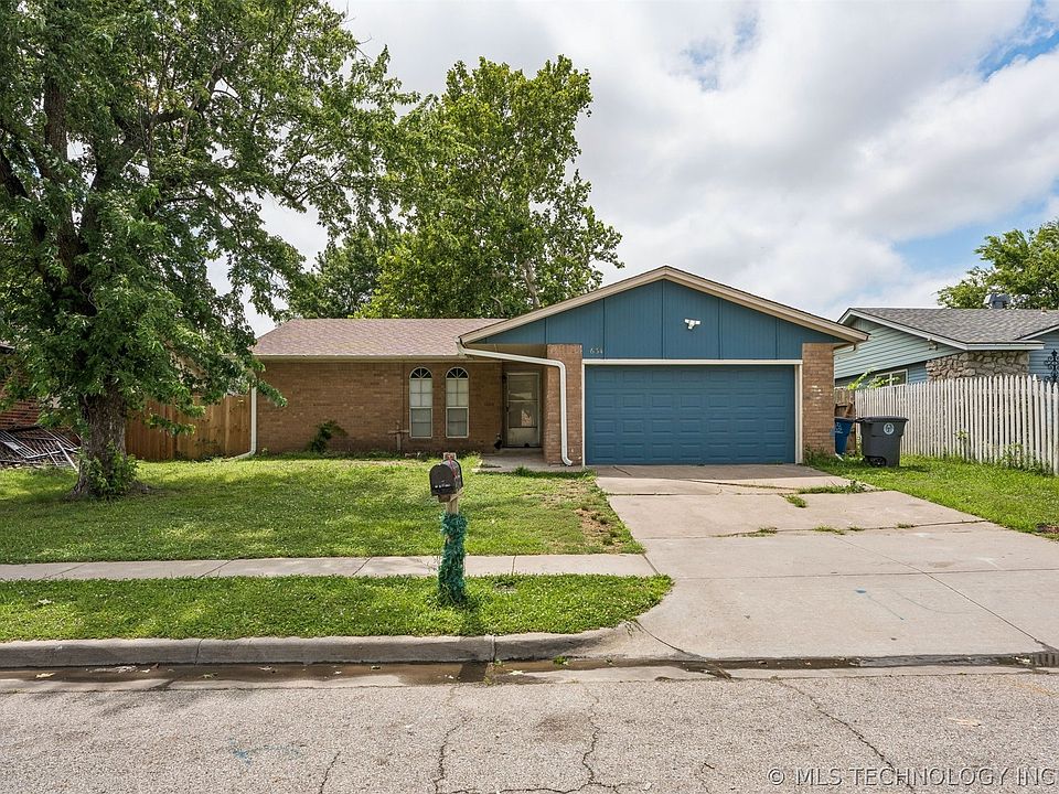 1st image of 3634 S 106th Pl E