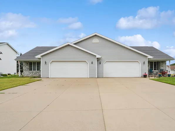 1670 W Roselawn Dr, Appleton, WI 54914