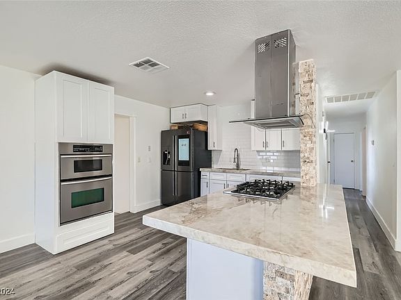 4th image of 2525 Monte Carlo Dr