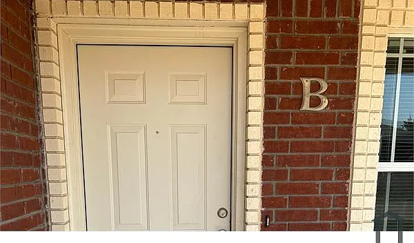 220 Ryan Cir #B — Photo 1