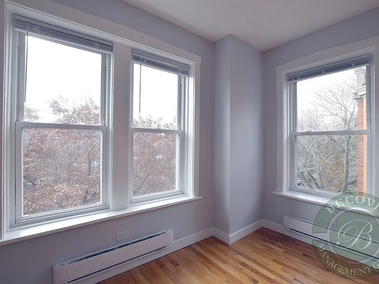 The Greenview — Photo 52