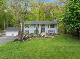 125 Kitchell Lake Dr, West Milford Twp., NJ 07480