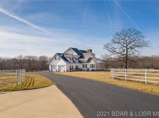 40 Doc Ridgeway Dr, Macks Creek, MO 65786