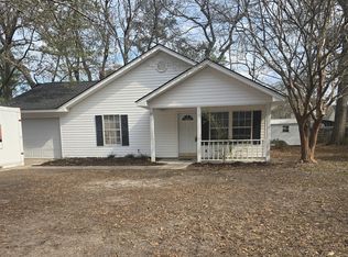 137 Rose Dr, Springfield, GA 31329