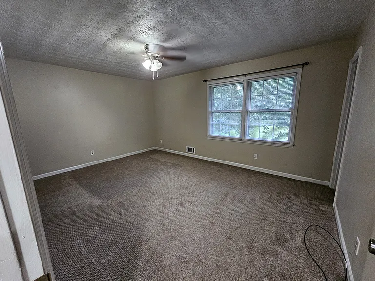 3460 Hickory Crest Dr NW — Photo 16