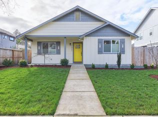 1007 SW J St, Grants Pass, OR 97526