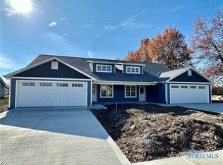 609 Fugate Dr, Defiance, OH 43512