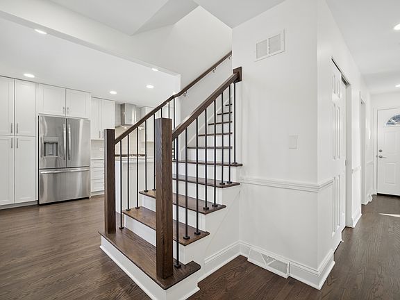 3rd image of 1155 Hackberry Rd