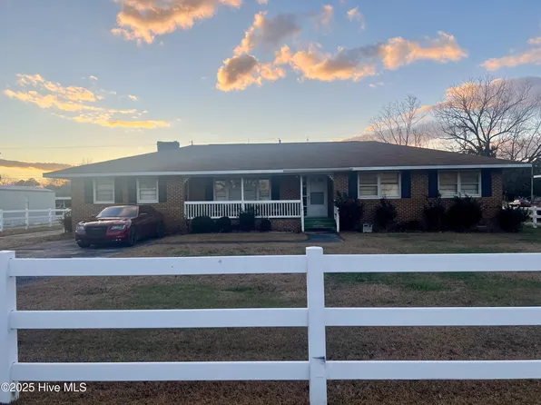 2422 Lane Street, Winterville, NC 28590