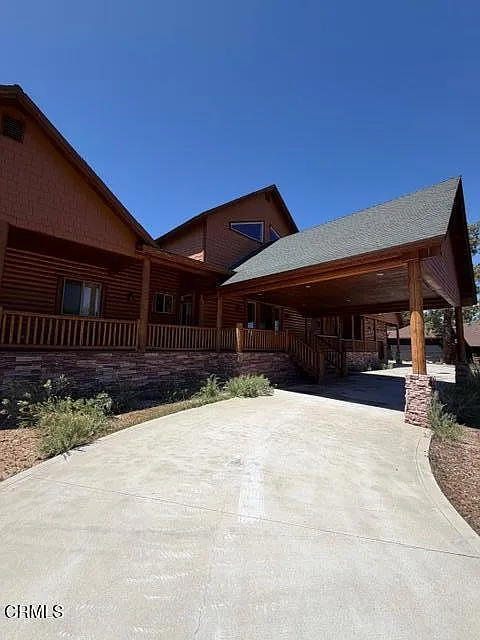 4 bed, 3.5 bath, 4068 sqft, $5,350 — Photo 2