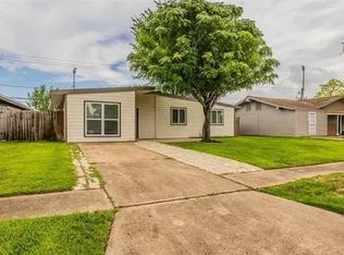 3703 Crawford Dr, Pasadena, TX 77503