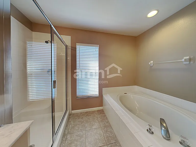 1107 Summer Breeze Dr — Photo 13