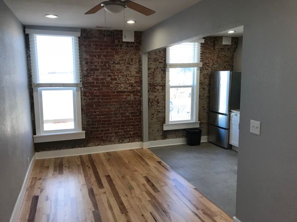1045 W 14th Ave APT 205