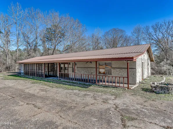 1403 Old Lake Rd, Brandon, MS 39042